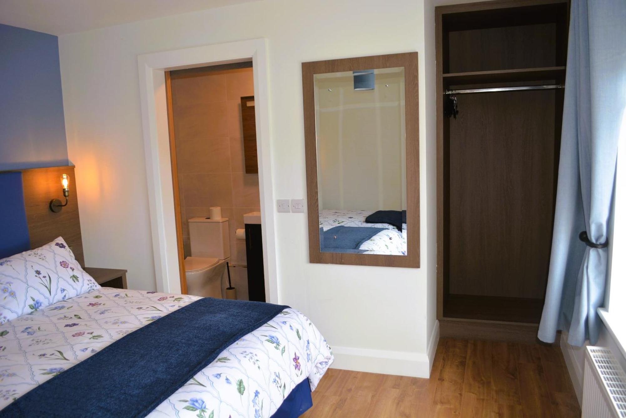 No 3 The Arch Hotel Carndonagh Eksteriør billede